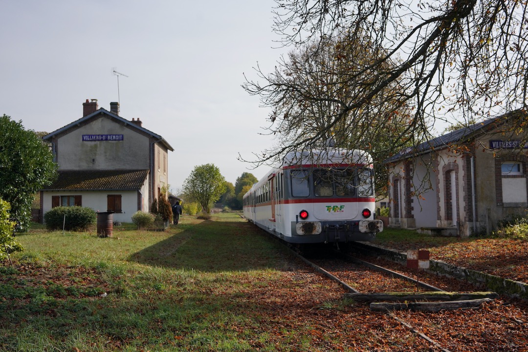 La RGP2 en gare de Villiers-St-Benoît