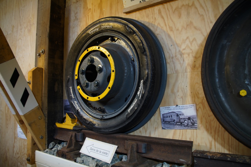 Au Musée : Roue-pneu Micheline   A. EDDI©